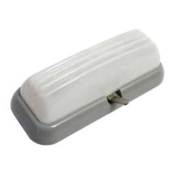 LUZ INTERIOR CORTESIA (PRE 1984). SKU EAM1650