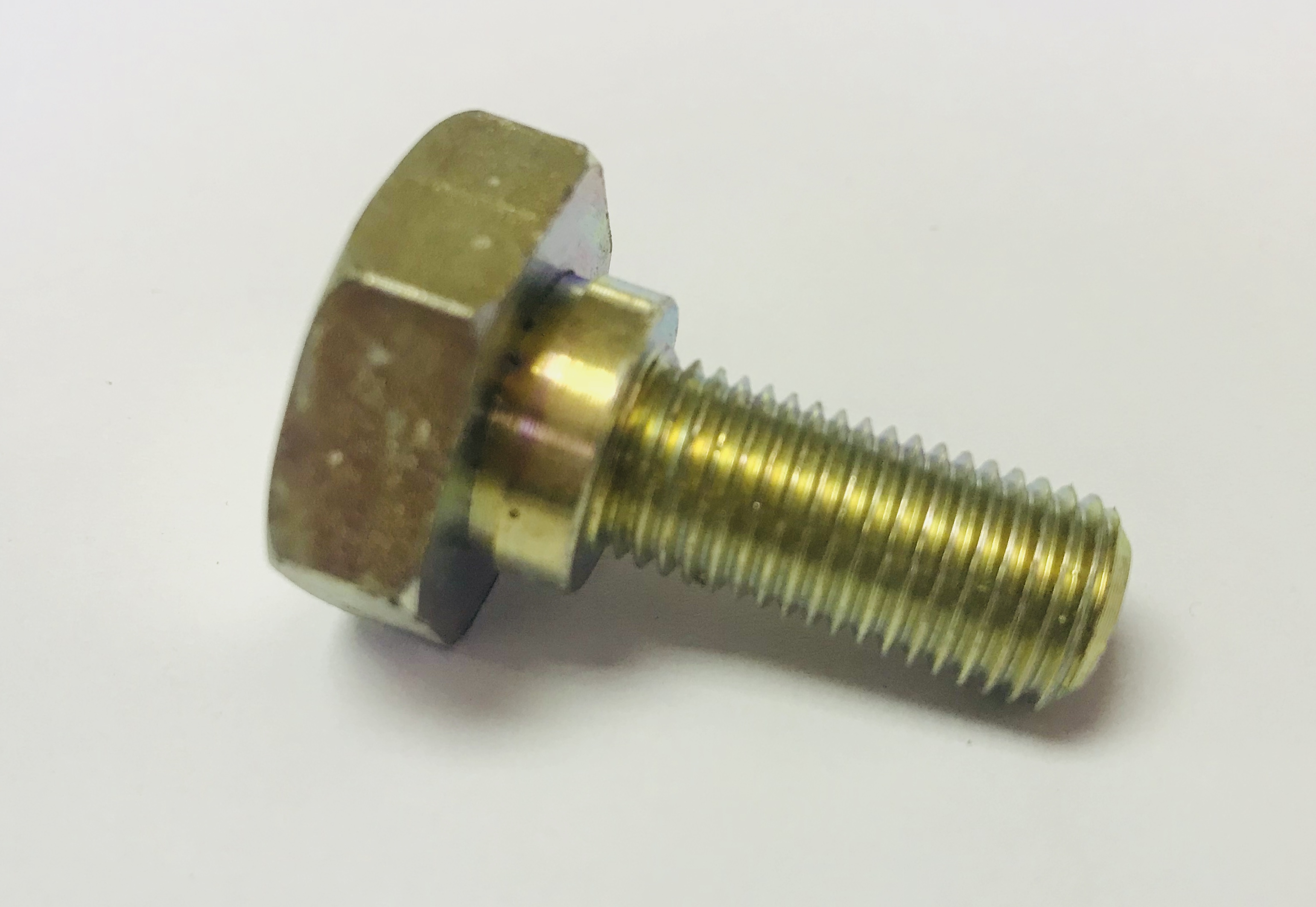 PERNO HARDY SPICER SALIDA FLANGE. SKU 22A1104
